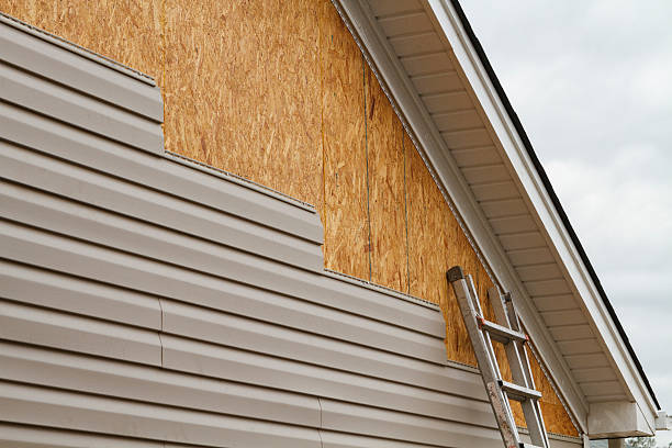 24/7 Emergency Siding Contractor experts in Circle Pines, MN